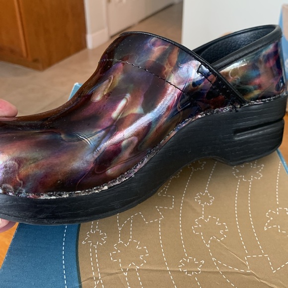 Ladies Dansko Professional Multi Ripple Patent Size 37 - Picture 10 of 16